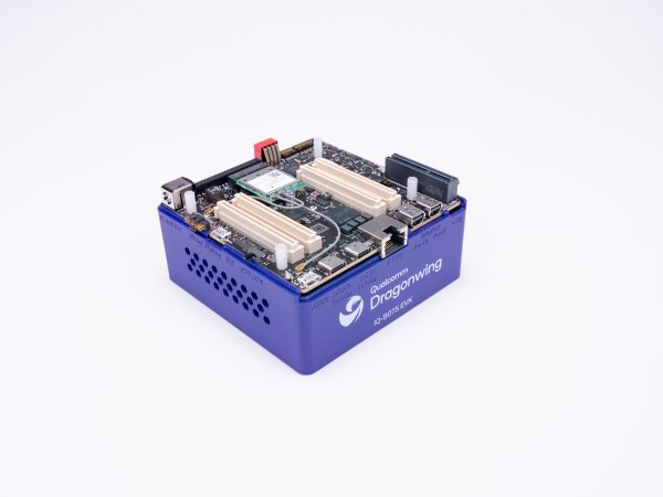 Qualcomm Dragonwing™ IQ-9075 EVK