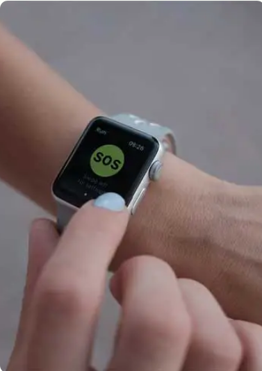 Emergency Wearable mit Panikfunktion - GPS Notruf Ger&auml;t