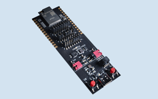 Qualcomm QCC730M DevKit &ndash; QCC730M DevKit, RF Connector, xPA